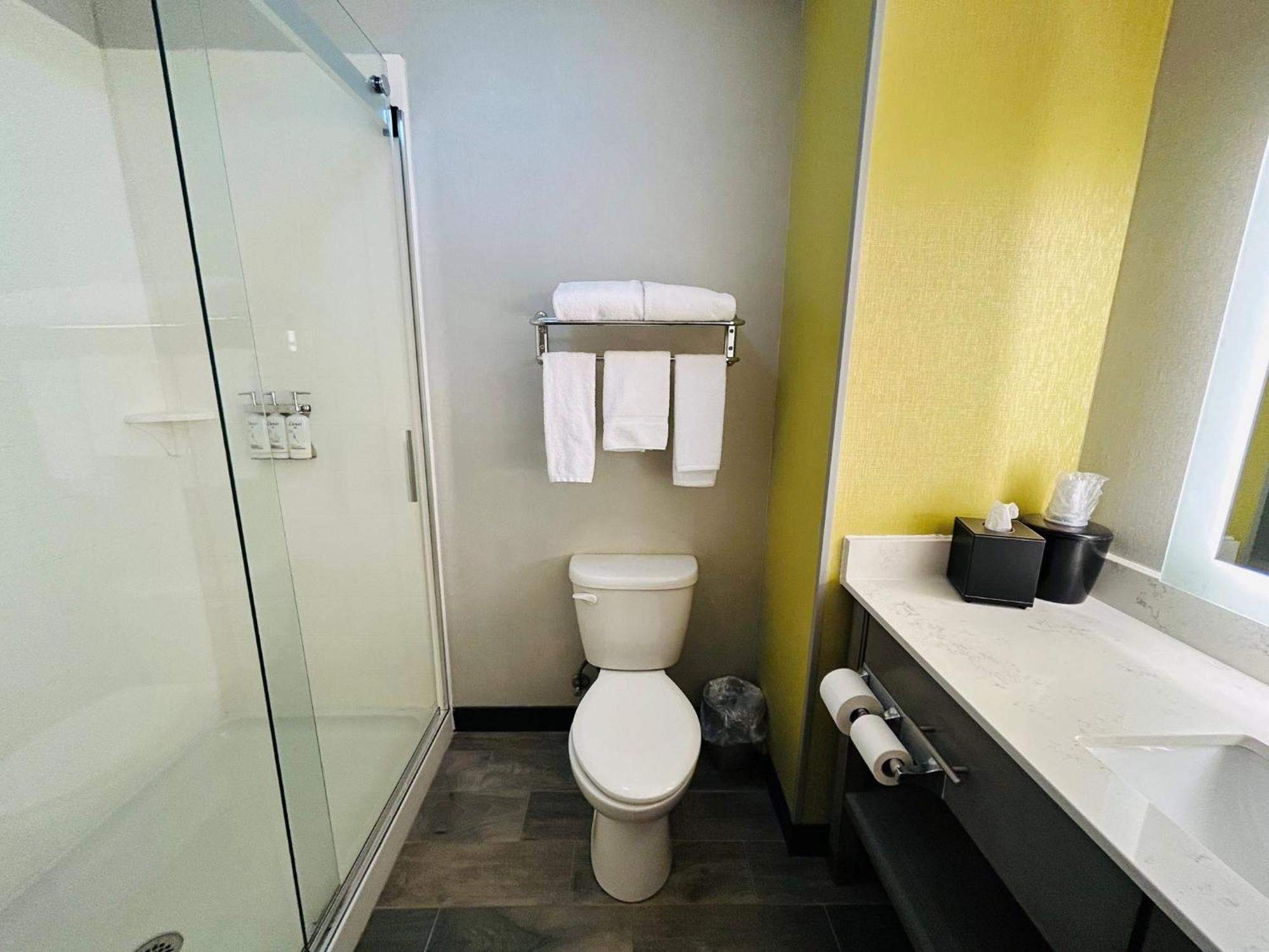 Holiday Inn Express & Suites Shippensburg By Ihg Bagian luar foto